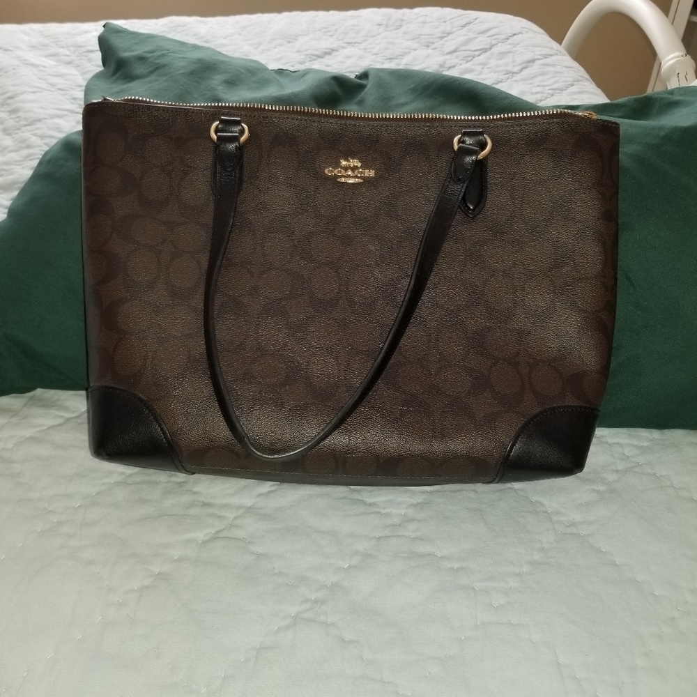 Coach Shoulder bag